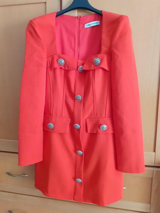 Vestido vermelho alaranjado ( Lança Perfume ) C/ Novo