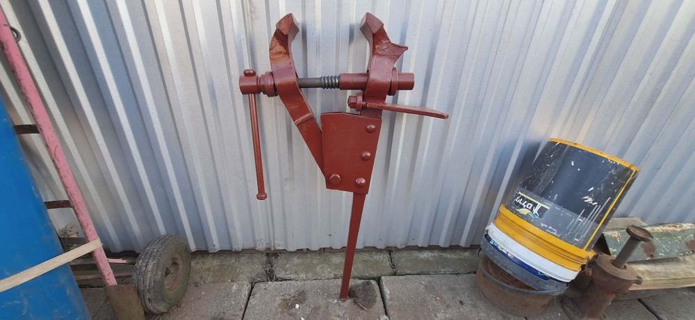 Imadło kowalskie Duze waga 40kg, szczeki 14cm