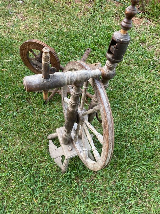 Rodas de fiar Antigas 94 cm e 62 cm