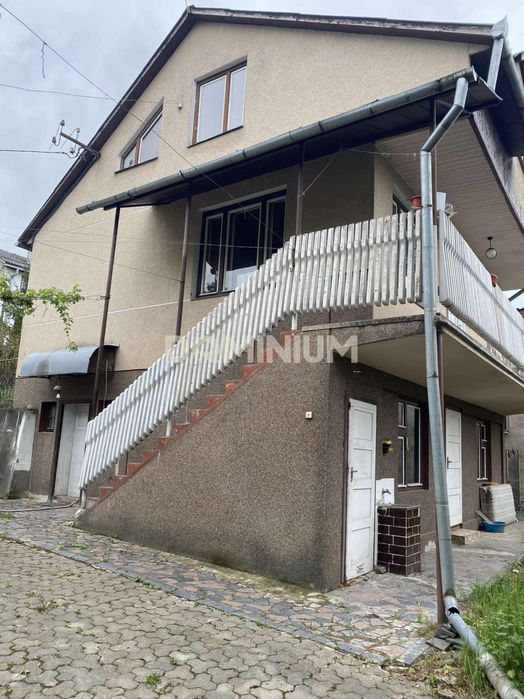 Продається будинок в м. Хуст, ур. Решетарка