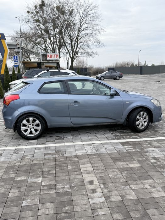 Kia Ceed 2009 1.4 109 к.с.