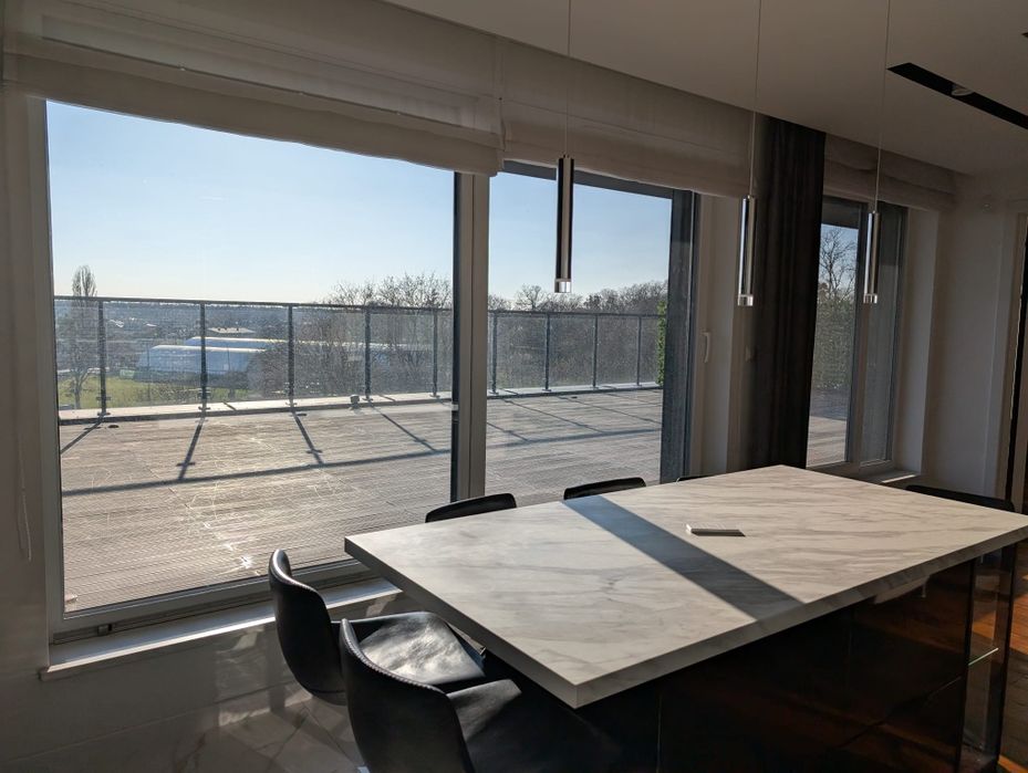Wynajmę penthouse na dachu w  centrum Żyrardów z prywatną winda.