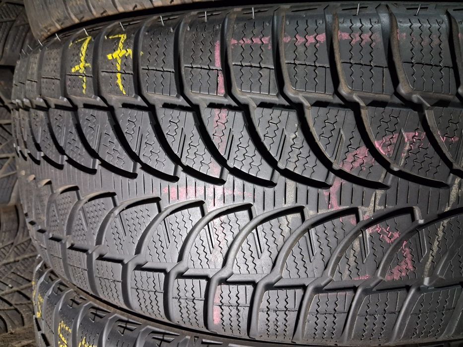 225/55 R18 Bridgestone BLIZZAK LM 80 evo шини б/у зима Комплект