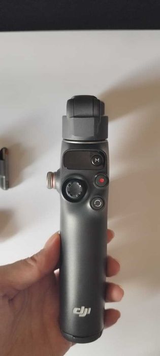 Estabilizador dji Osmo Mobile 7P para iPhone e Android