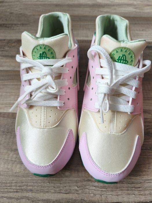 Nowe Nike Huarache Run SE GS rozmiar 38