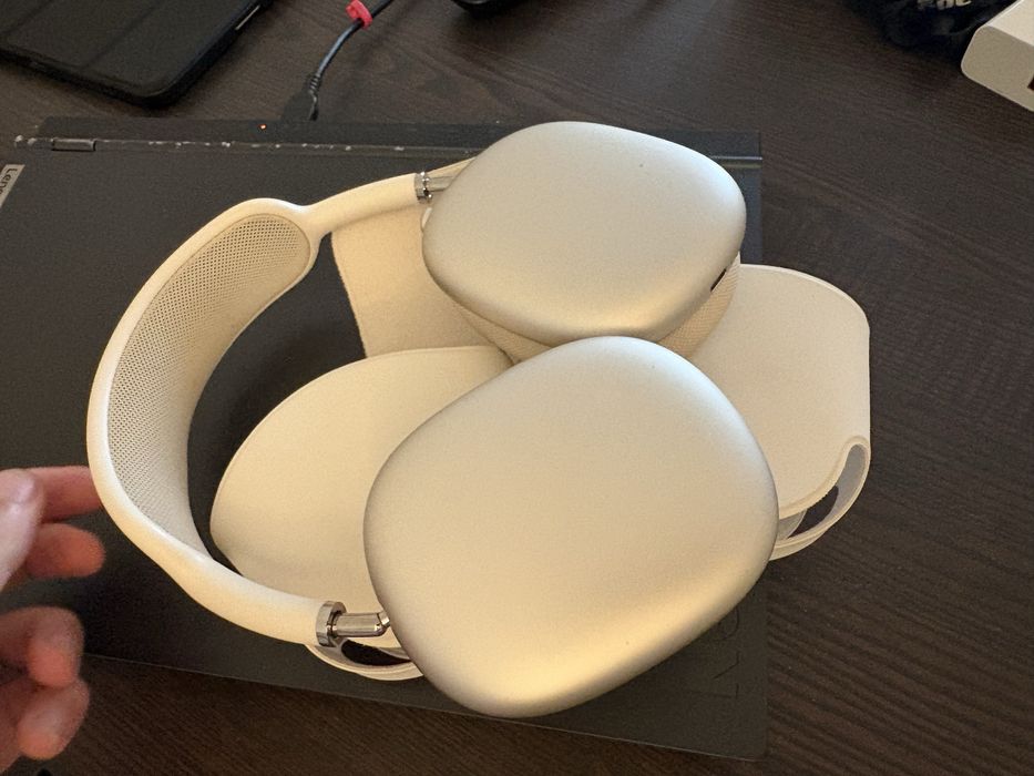 Airpods max 2024