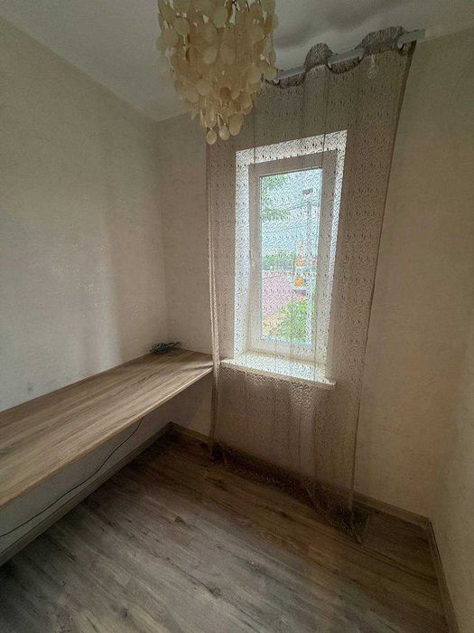 Продам квартиру 80 м2 з євроремонтом в центрі Бородянки