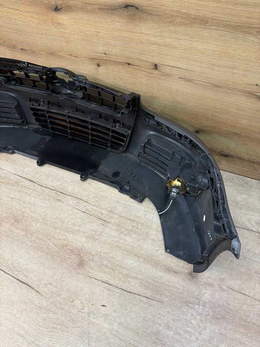 Zderzak przedni vw golf 5 gt kolor la7t