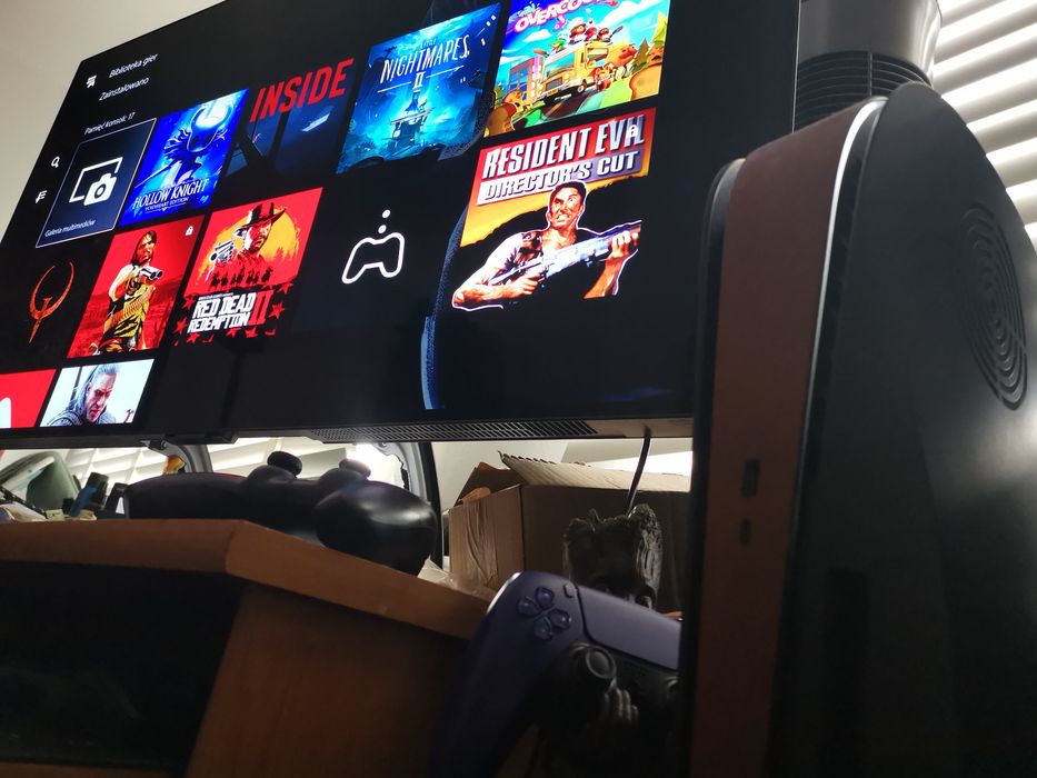 Playstation 5, 2 pady, ładowarka