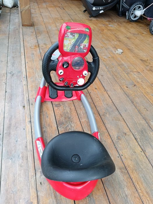 Symulator jazdy autem dla dziecka