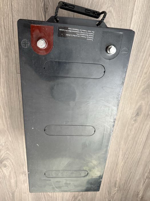 Продам гелевий акумулятор GEL 200Ah 12V
