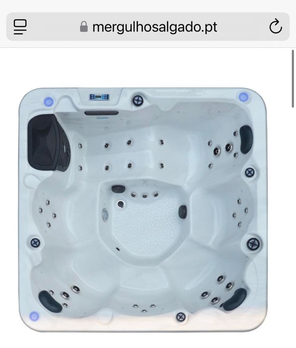 Jacuzzi 2x2 - 6 lugares Mergulho Salgado Piscinas e Spas