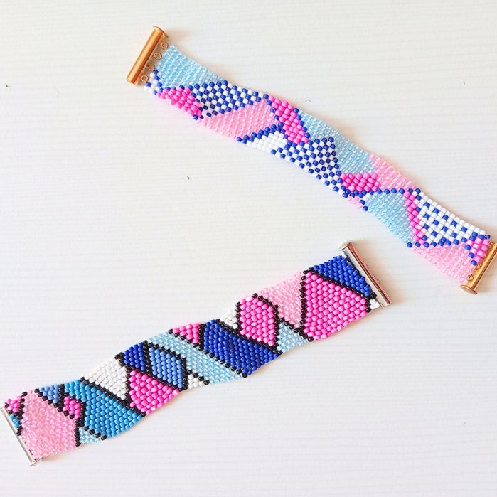 Bransoletka z muliny wykonana ręcznie.