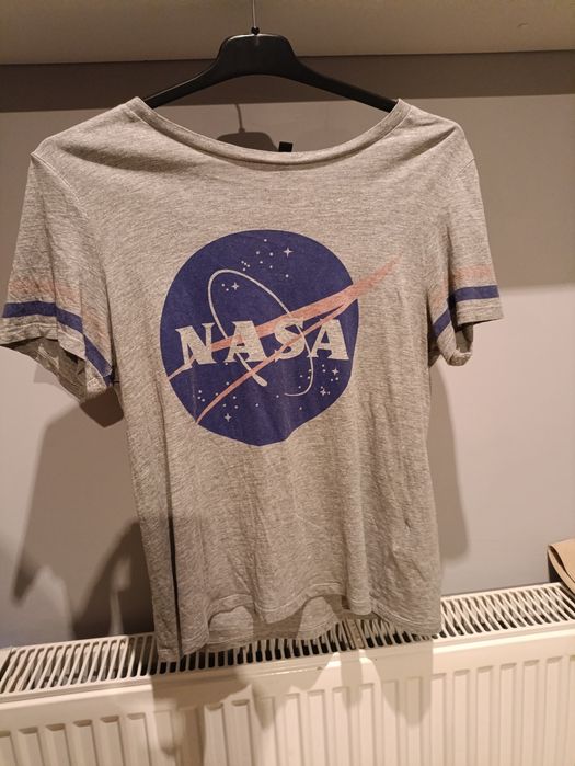 Szara bluzka nasa