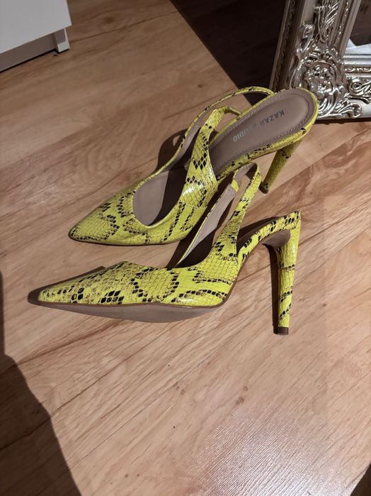 Buty KAZAR na szpilce