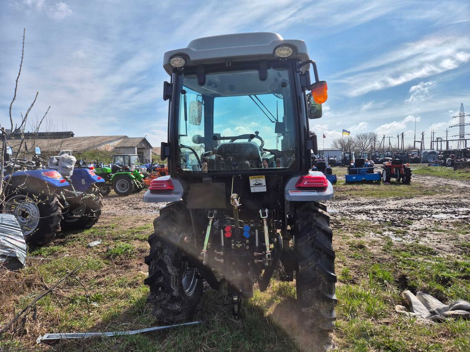 Трактор Скаут 404С 2025 года обшитая кабина