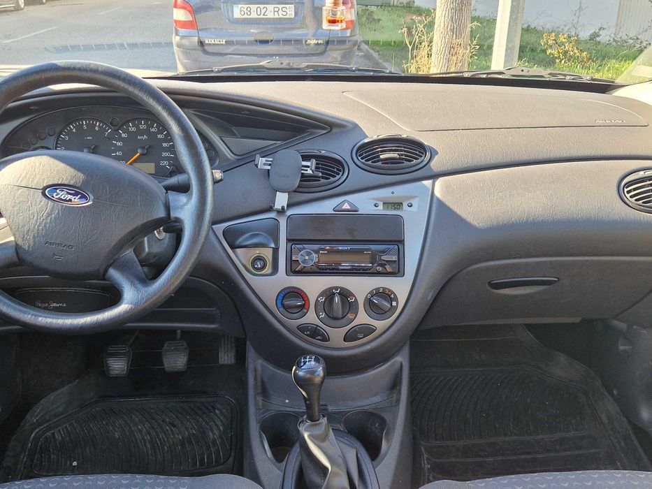 Ford Focus 1.4 gasolina/gpl