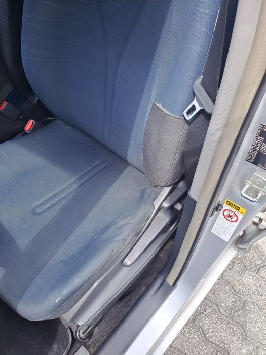 Toyota Yaris — fotografia 10