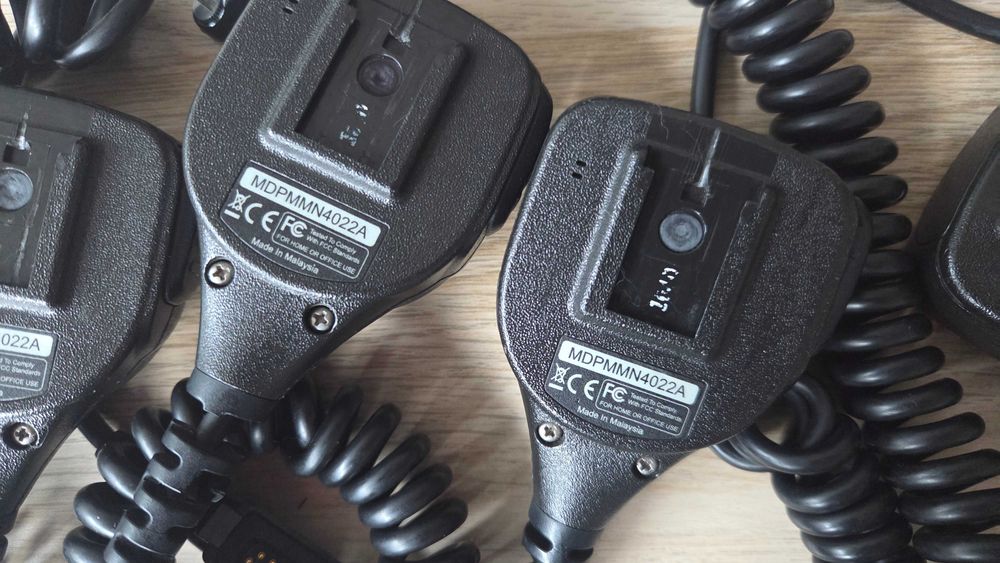 Motorola GP344 UHF walkie talkie 4 rádios + carregadores
