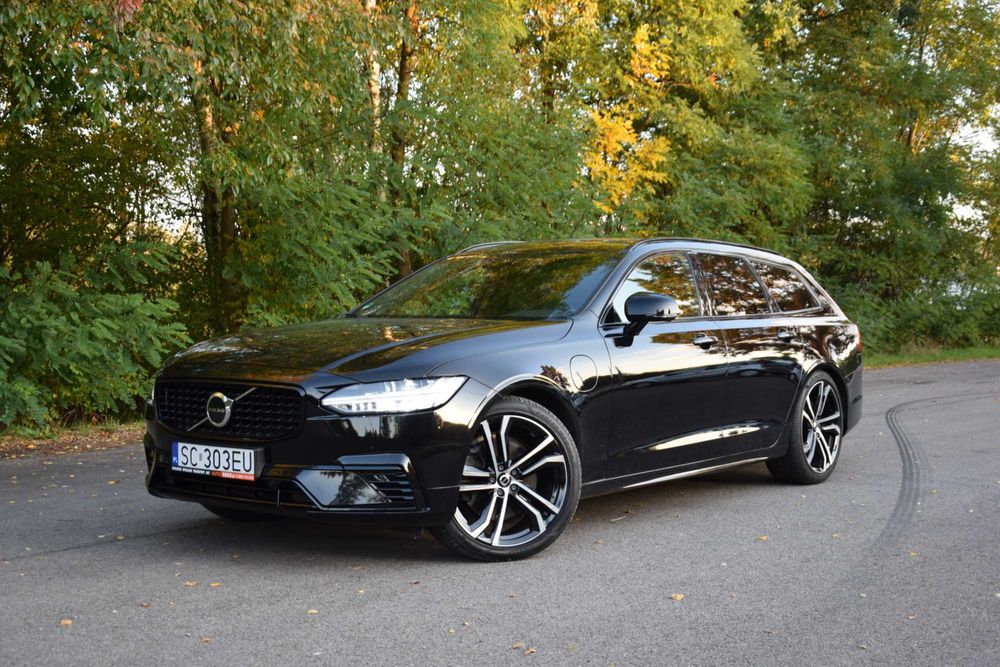 Sprzedam Volvo V90 Recharge T8 R-Design - faktura VAT