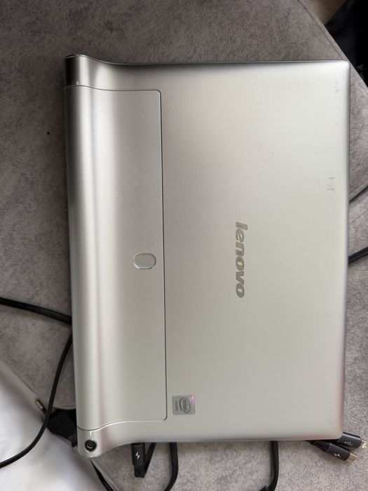 Tablet lenovo yoga tab