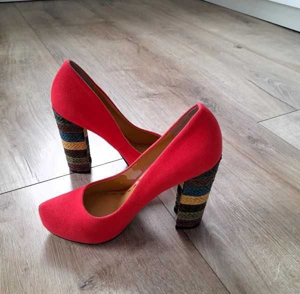 Nine West czółenka na słupku