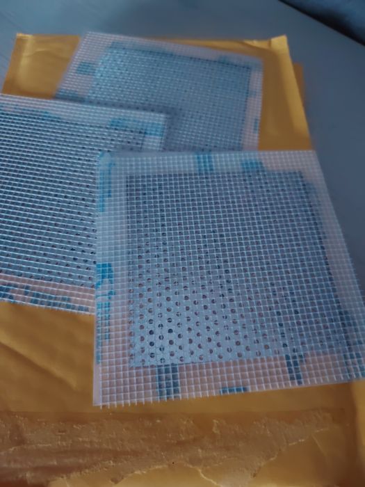 Zestaw naprawczy  łatki do regipsów 2opakowamia po 3szt.