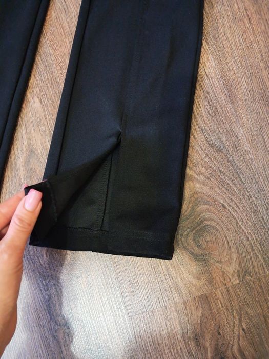 Штани жіночі XS BERSHKA