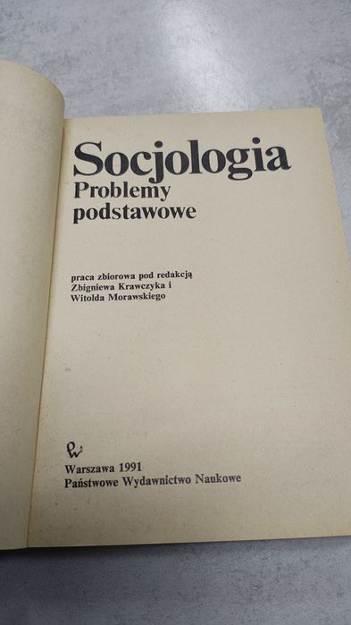 Socjologia. Problemy podstawowe