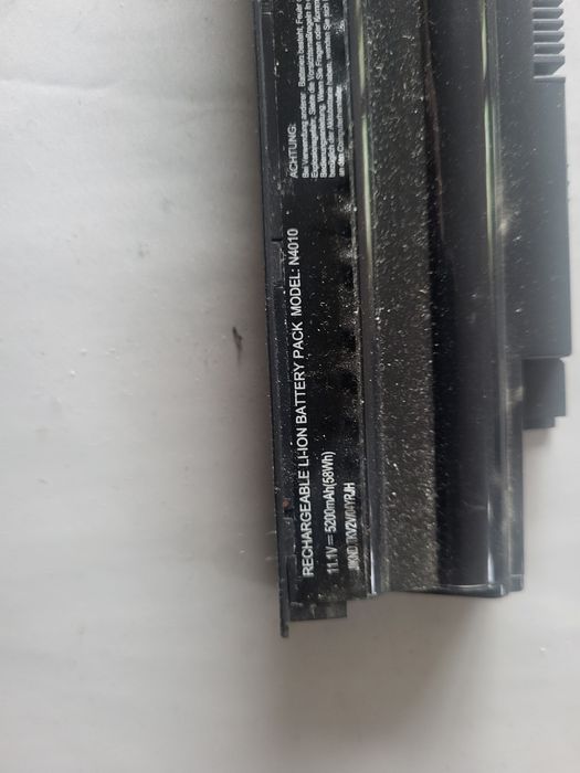 Sprzedam baterię do Laptopa DELL INSPIRON N5010 (Nietestowana]
