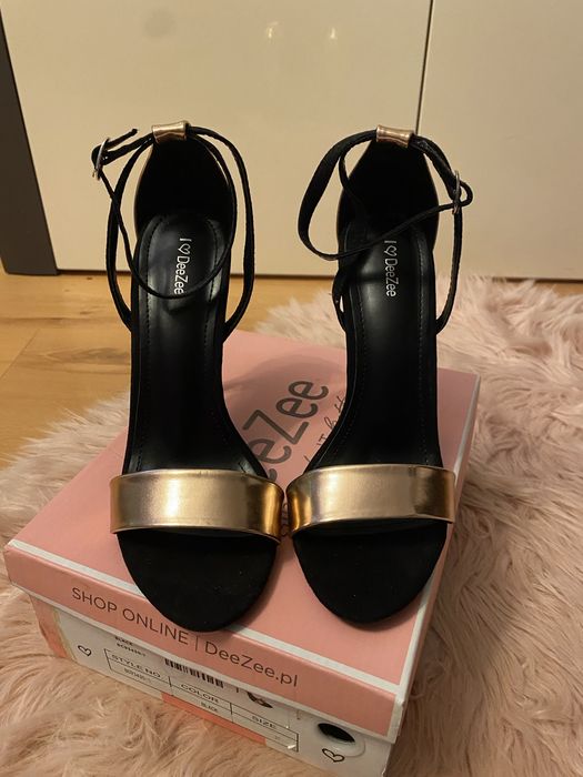 Buty na obcasie /  szpilki / sandaly  DeeZee NOWE