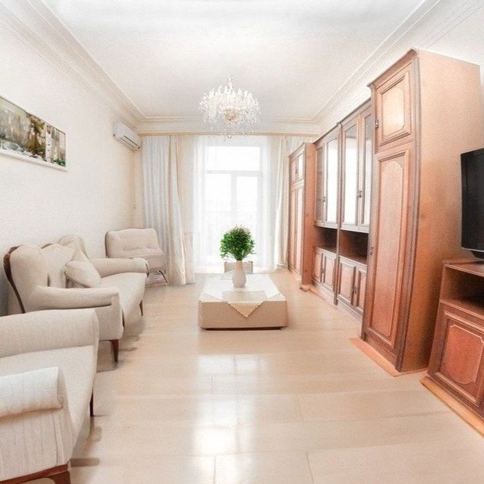 Почасово,Посуточно 2к  Центр Набережная Свет Есть! - 800 грн