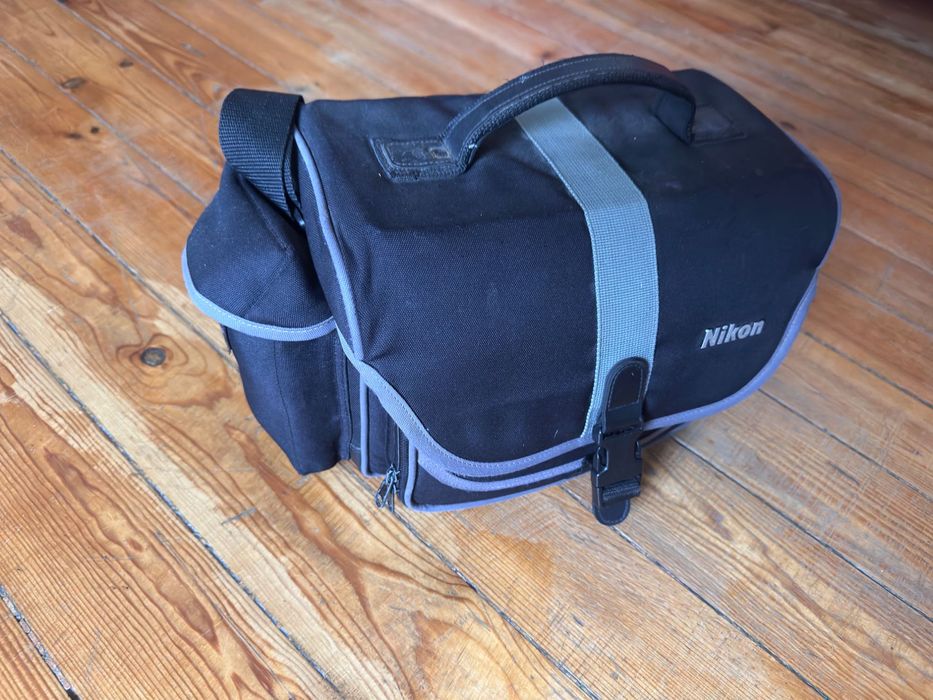 Mala / Bolsa de Ombro para Câmara Fotográfica Nikon dos 90