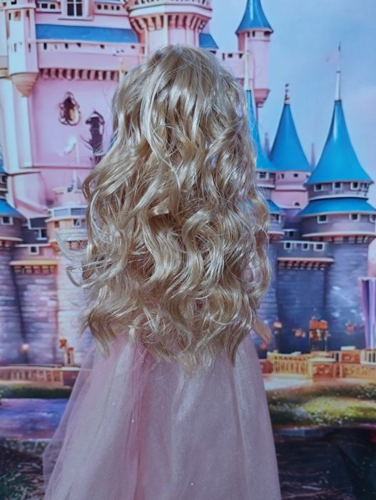 Barbie Mattel Princess Anneliese