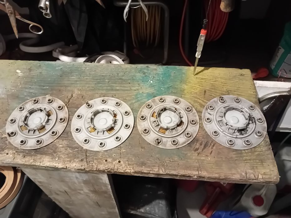 Vendo tampoes de carro vw Beetle