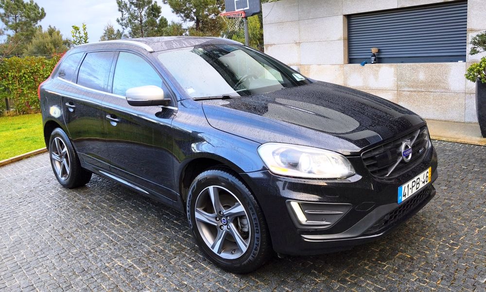 Volvo XC 60. 2.0D R-Designer 181cv.