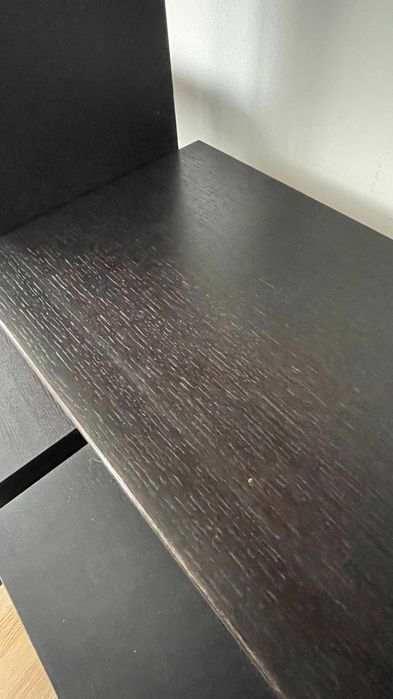 Mesa e Estante preta da Habitat