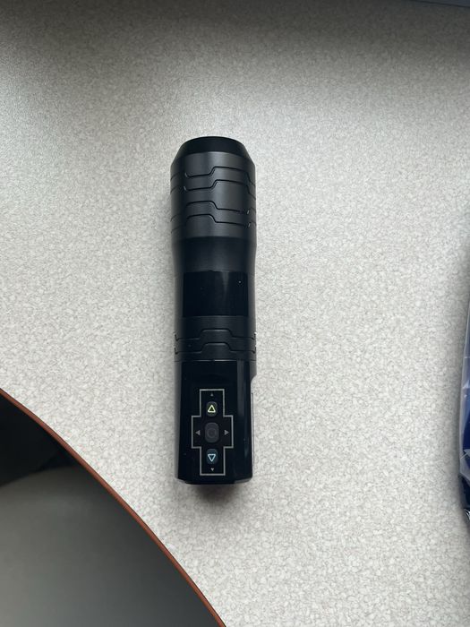 zestaw akcesoriów do tatuażu