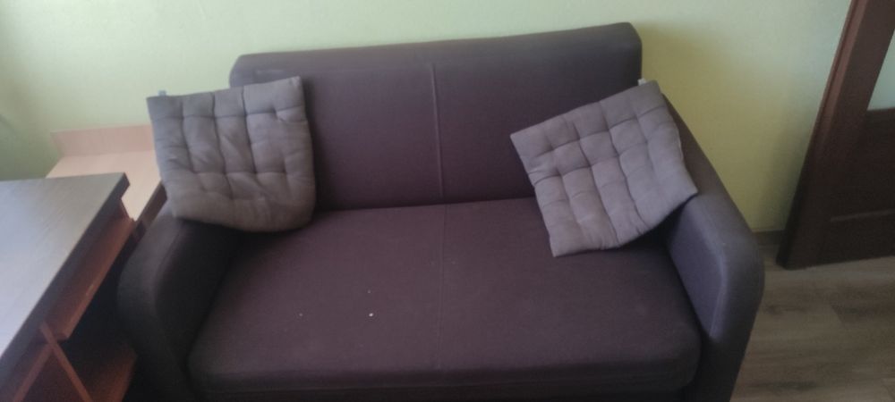 Oddam gratis meble