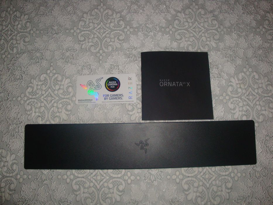 Razer Ornata V3 X - Extras Novos