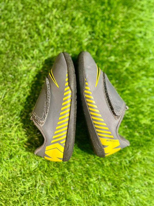 Nike Mercurial Vapor 12 Club TF JR – Buty Piłkarskie, Rozmiar 28,5