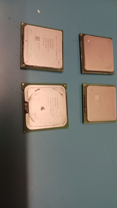 Processadores vários tipos e potencialidades.