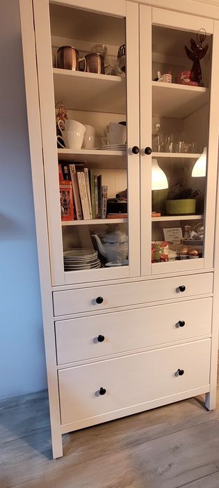 Witryna Hemnes Ikea