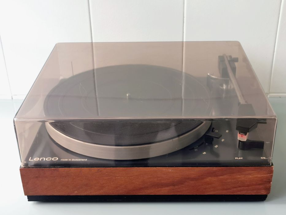 Lenco B52 - Gira discos / prato vinil