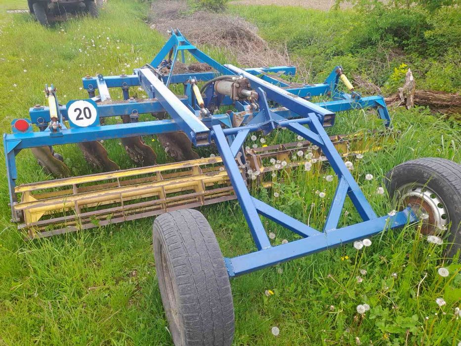 Продаємо  диски