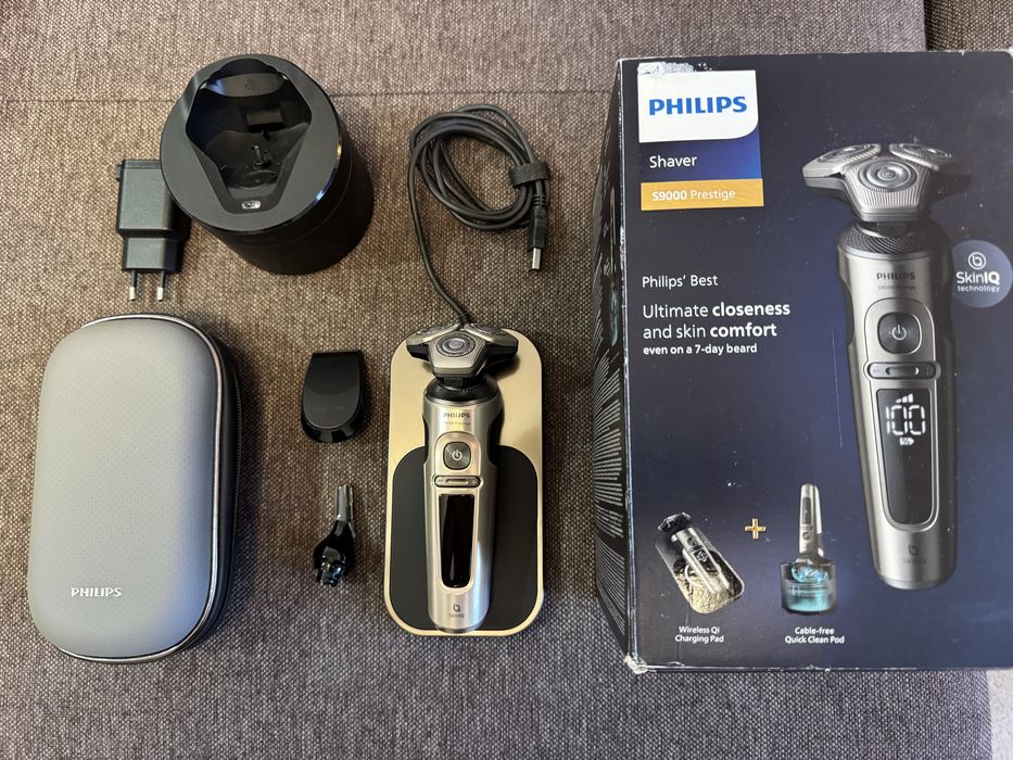 PHILIPS Series 9000 Prestige SP9883