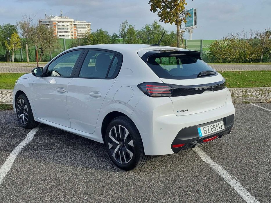 Peugeot e-208 C/Iva Dedutível