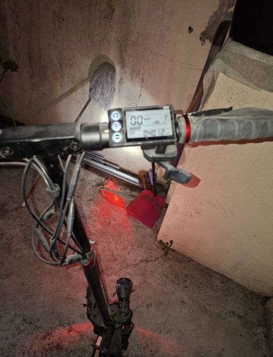 trotinete urben glide E-cross pro