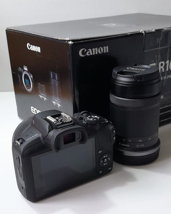 Kit Canon R100 com 2 objectivas (NOVO)
