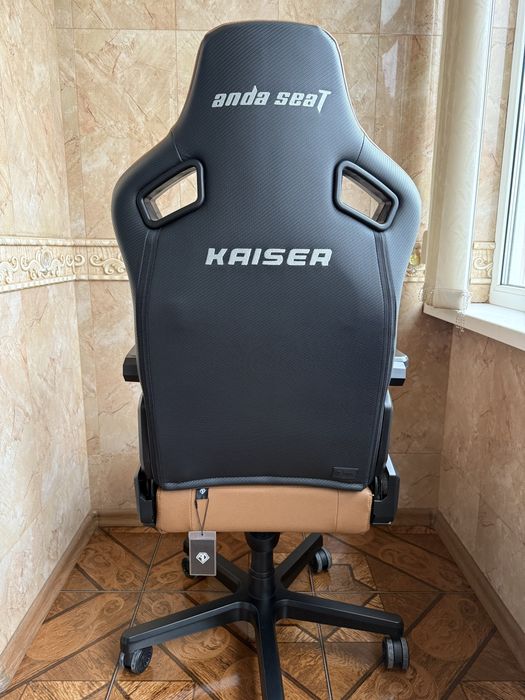 Геймерське крісло Anda Seat Kaiser 3 L (Bentley Brown)